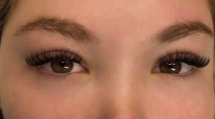 Glamorous Volume Lashes