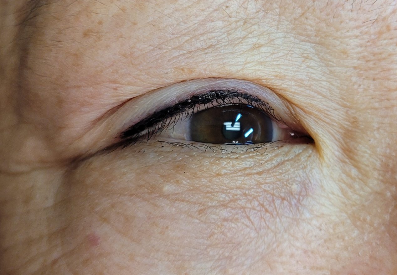 Professional Eye Liner